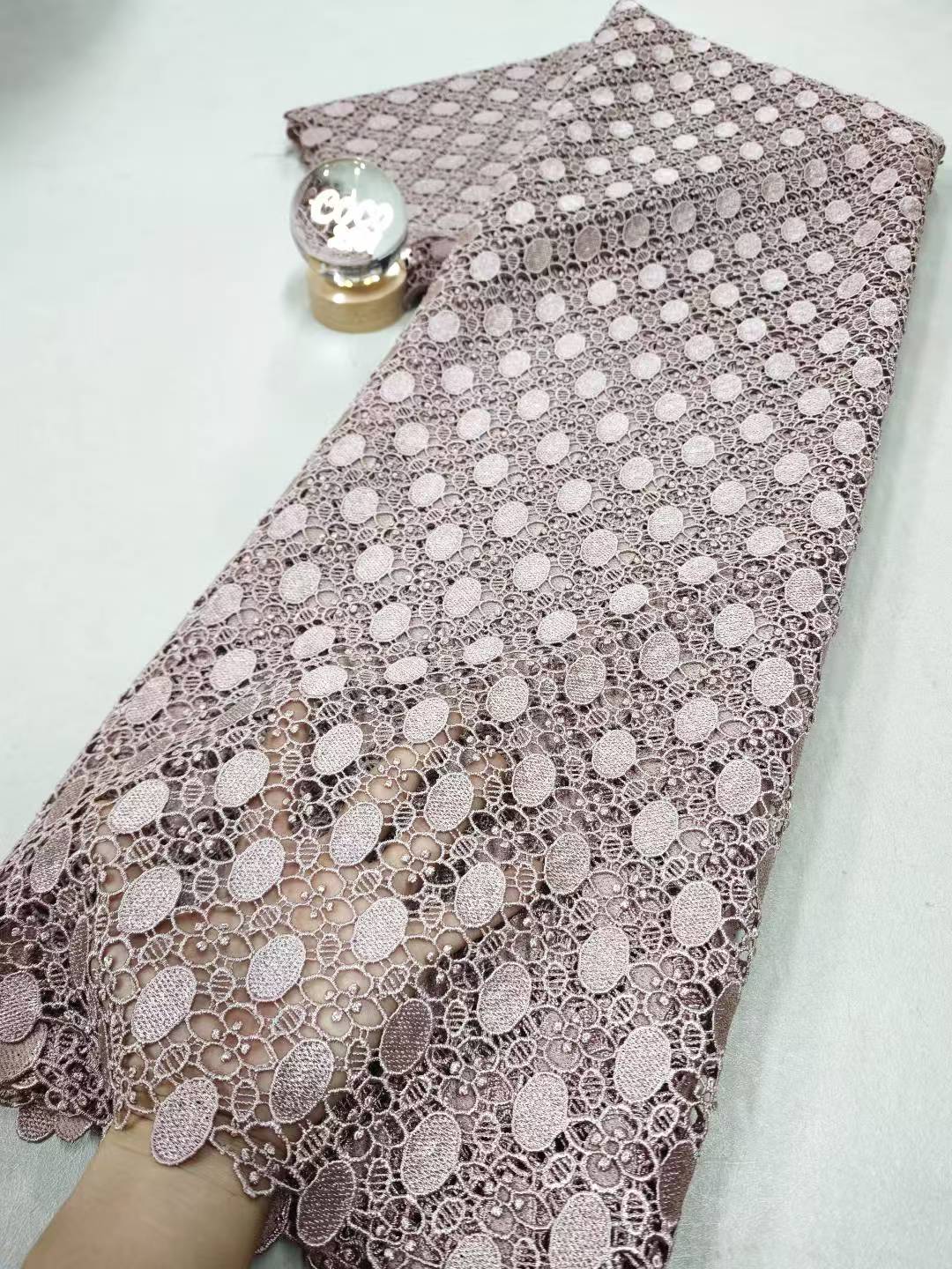 2026 High-Quality African Nige - Glitter Tablecloth 评论和价格